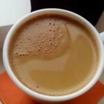 Растворимый кофе с молоком и корицей